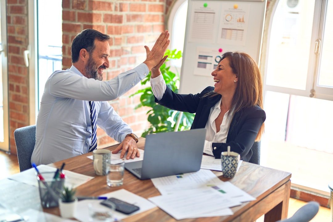 découvrez les meilleures pratiques pour la gestion des cas d'urgence en copropriété. apprenez comment anticiper et résoudre efficacement les situations critiques afin d'assurer la sécurité et la tranquillité de tous les copropriétaires.