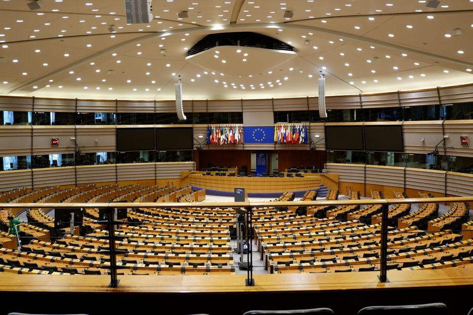 le sénat a assoupli en commission l'interdiction de location pour les logements classés dpe g, élargissant ainsi les possibilités de logement pour de nombreux français. découvrez les implications de cette décision pour le marché locatif et les propriétaires concernés.