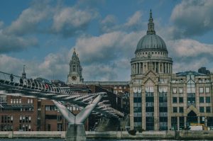 featured decouvrez les etablissements de sante incontournables en angleterre un apercu complet 1